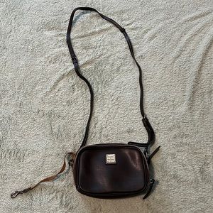 Crossbody purse